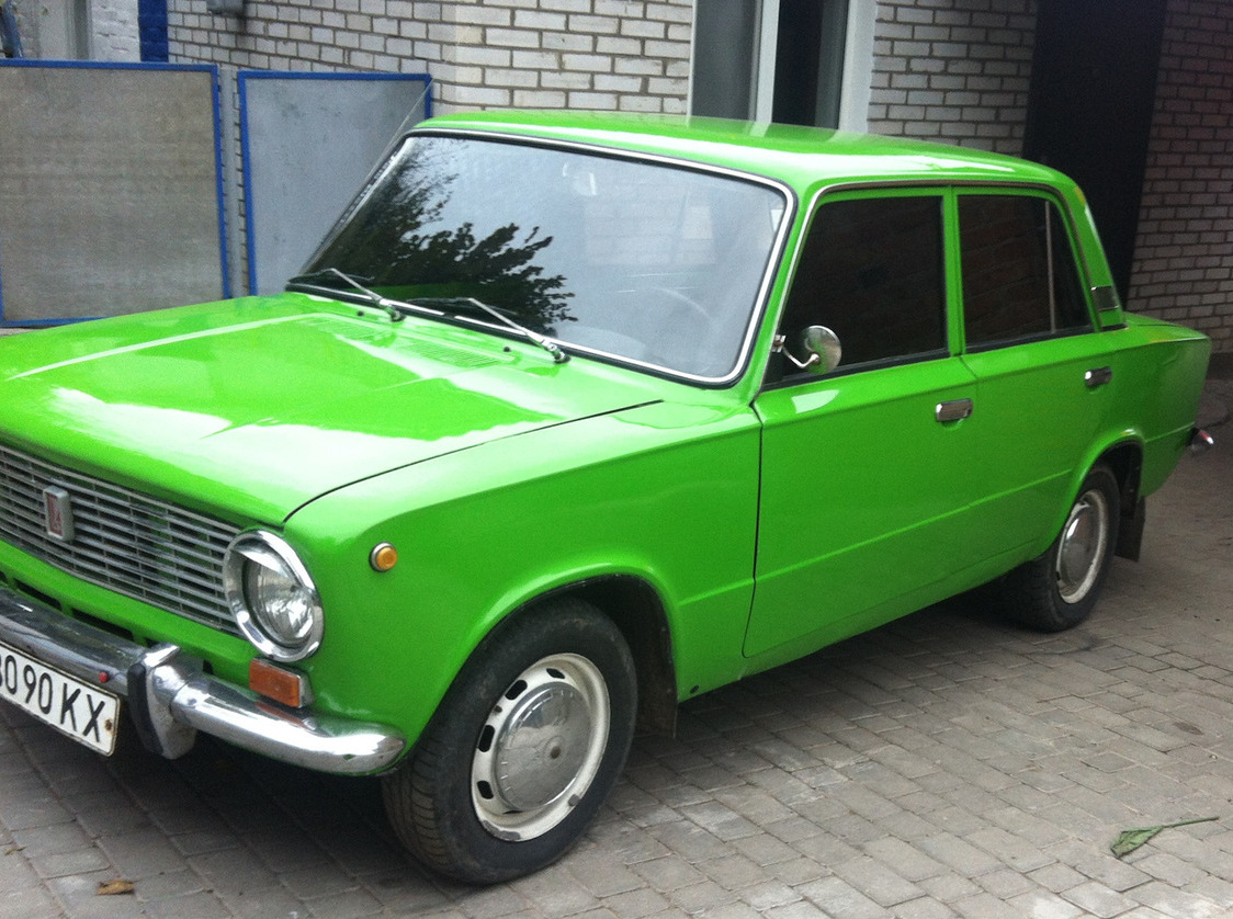 5835 ЗЕЛЁНАЯ как на мотоцикле Урал комплект с отвердителем 200мл 5835 ЗЕЛЁНАЯ как на мотоцикле Урал комплект с отвердителем 200мл