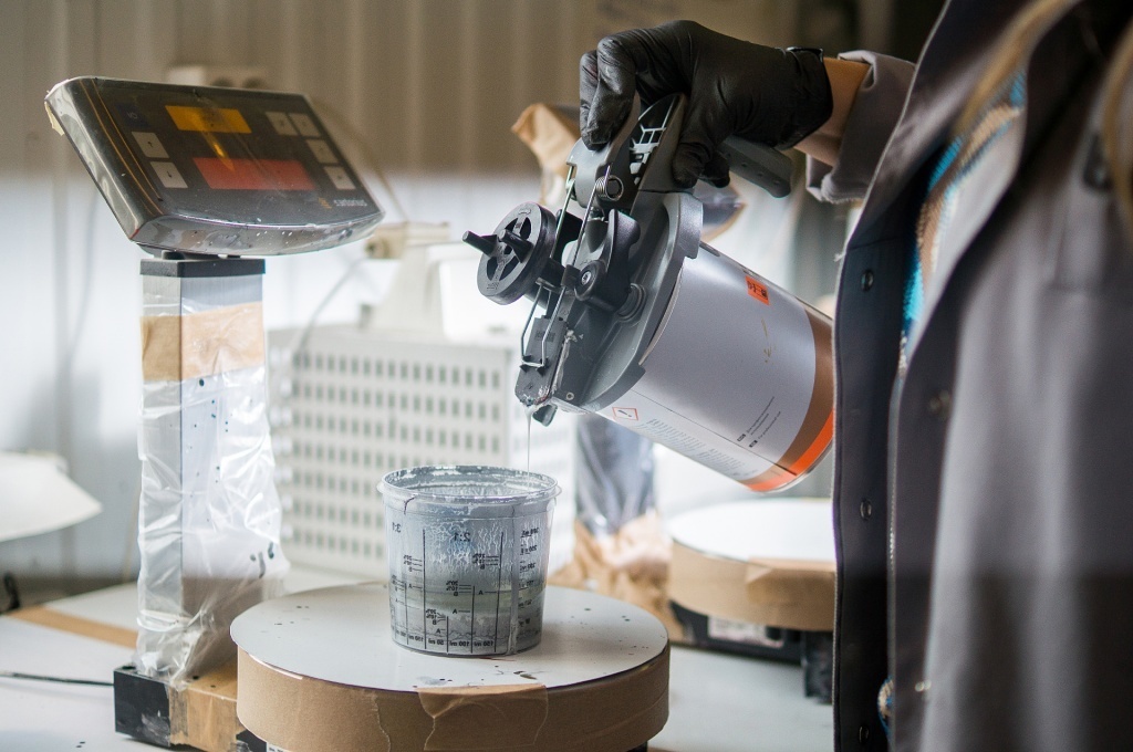 АВТОЭМАЛЬ ПО КОДУ база под лак 100мл АВТОЭМАЛЬ ПО КОДУ база под лак 100мл