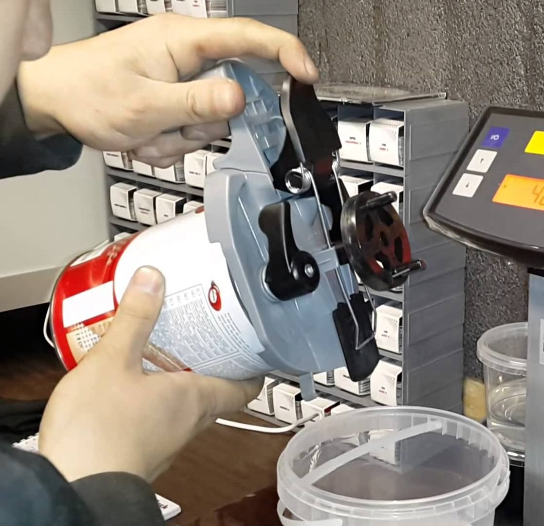 АВТОЭМАЛЬ ПО КОДУ база под лак 1000 мл ( 1 литр) АВТОЭМАЛЬ ПО КОДУ база под лак 1000 мл ( 1 литр)