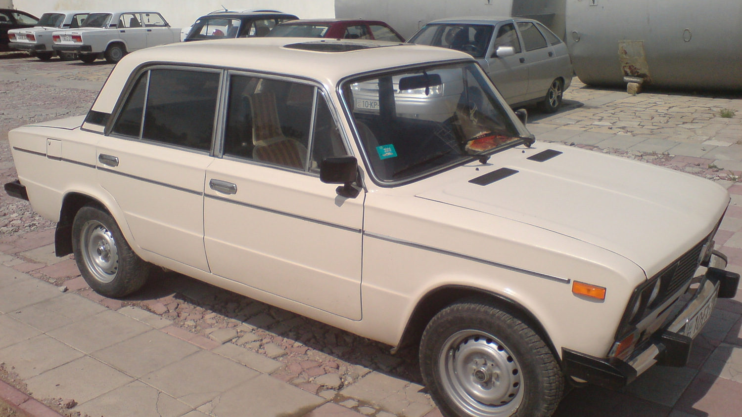 215 САФАРИ комплкт с отвердителем 200мл 215 САФАРИ комплкт с отвердителем 200мл